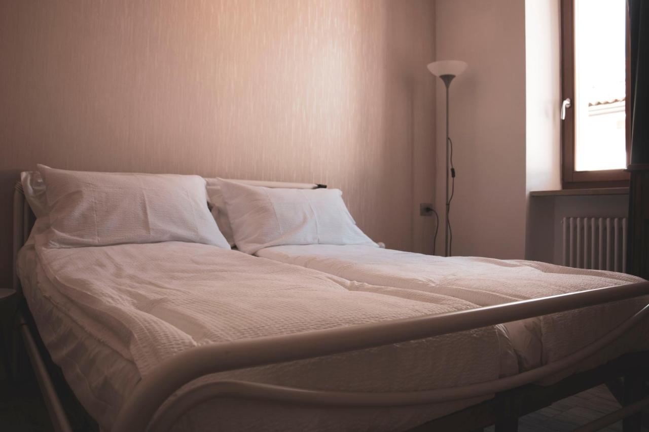 Villa Lagarina B&B Alessandro מראה חיצוני תמונה